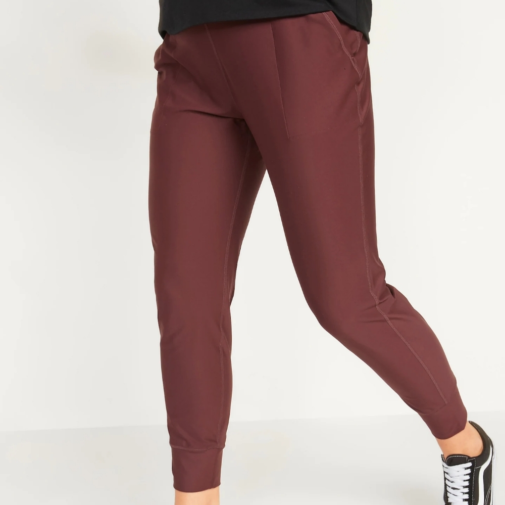 Old Navy Powersoft Joggers